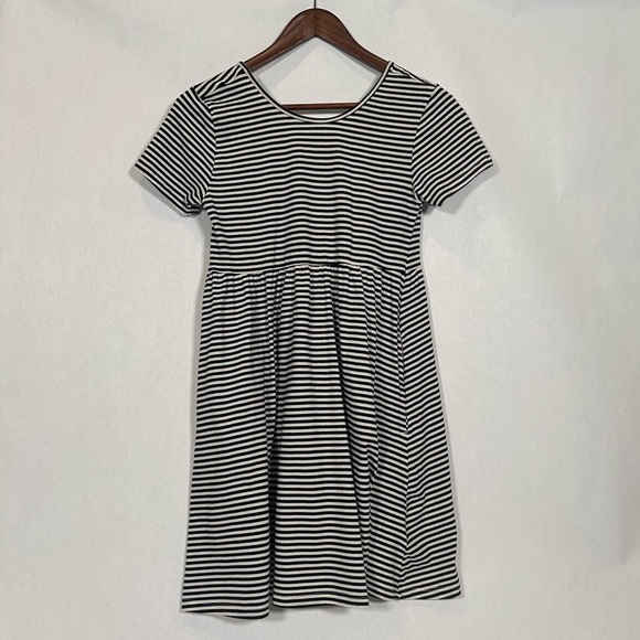 Old Navy Girl’s Jersey-Knit Black & White Striped Dress Size 18 (XXL) - Picture 1 of 8